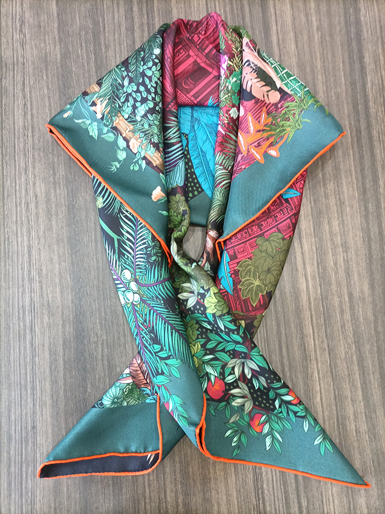 Travel Accessories Luxury - Syal Sutra 90CM Wanita, Bandana Persegi