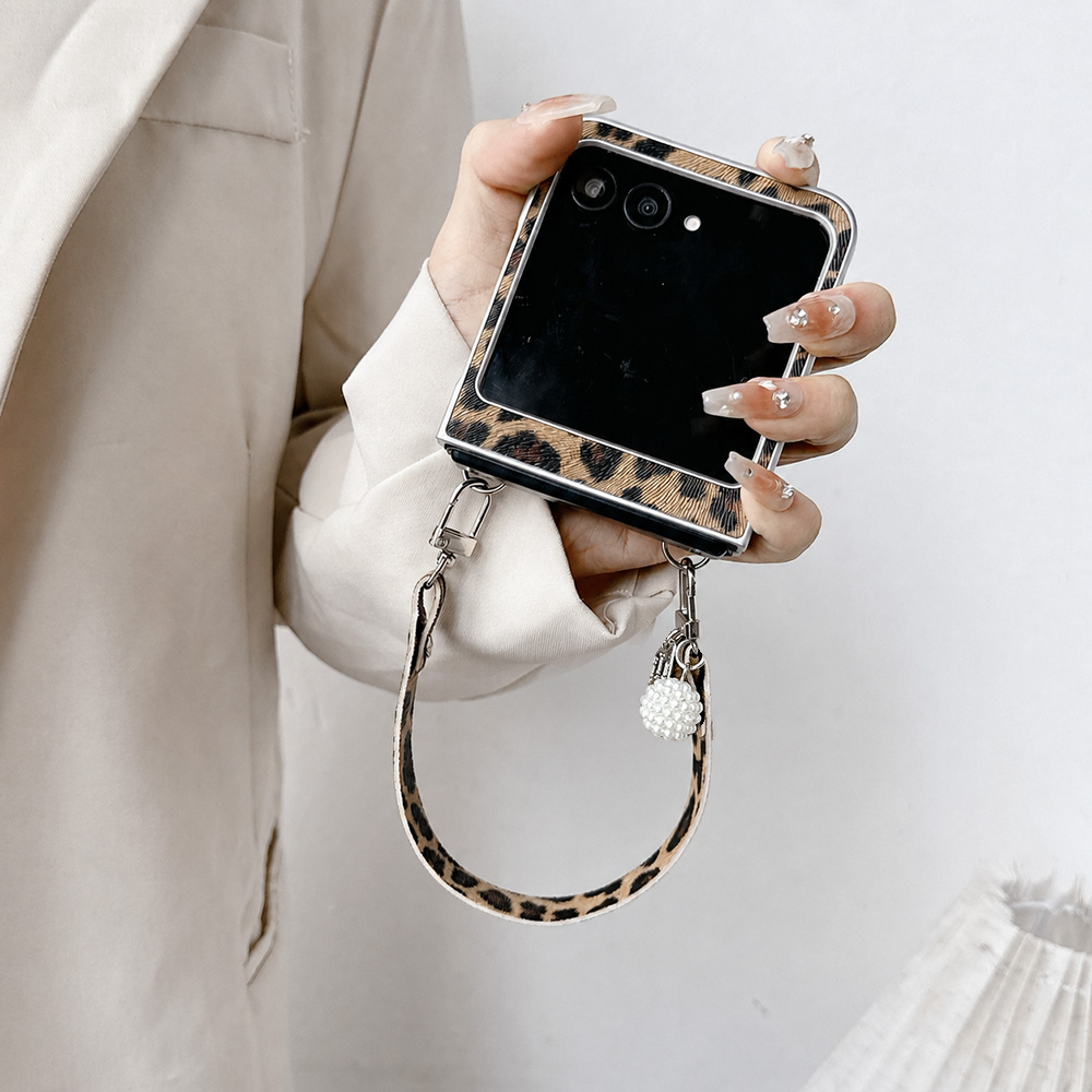 Casing Ponsel Lipat Motif Maca - Travel Accessories Girly ulasan dan harga