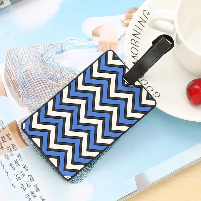 Tag bagasi geometris untuk wan - Travel Accessories Unique ulasan dan harga